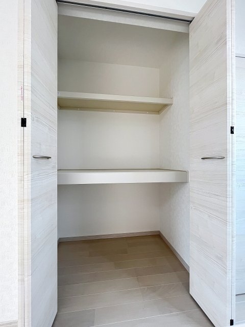 グラン徳丸2階 収納