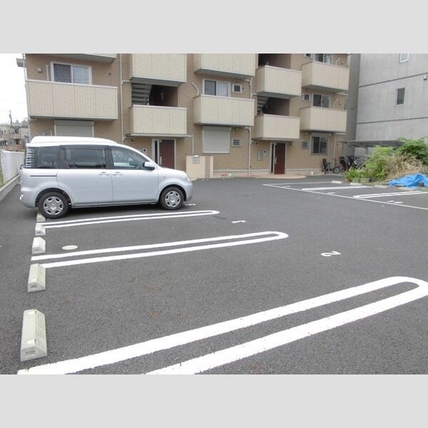 ボヌール・T 駐車場