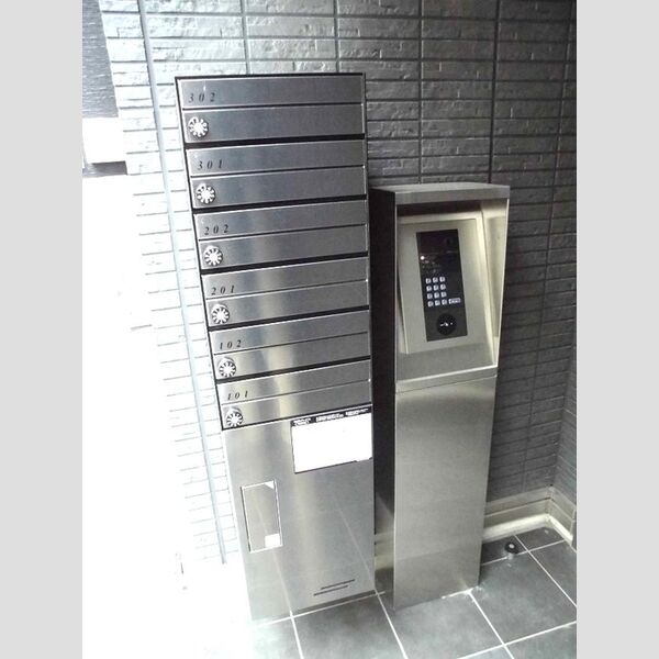 アナシエ南篠崎町Ⅰ102号室 集合ポスト、オートロック