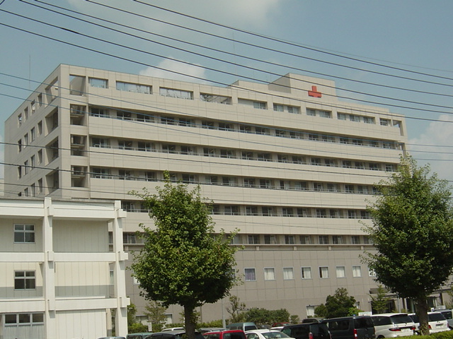 プルメリア 成田赤十字病院まで975ｍ