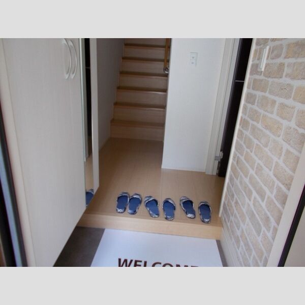 PURA VIDA(プーラ　ヴィーダ)　A棟 玄関シューズボックス