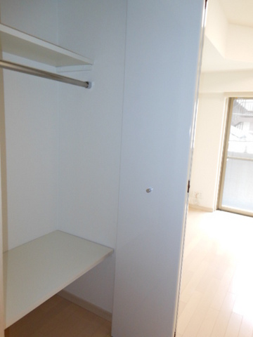 ガラ・グランディ日本橋9階 ちょっとした収納スペースも充実しています