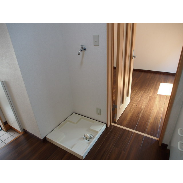 クレッシェンド101号室 室内洗濯機置場♪