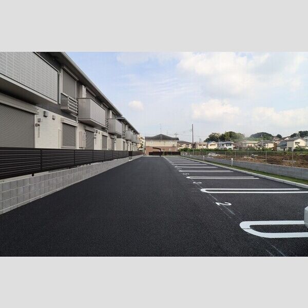 グランデ　B棟 駐車場