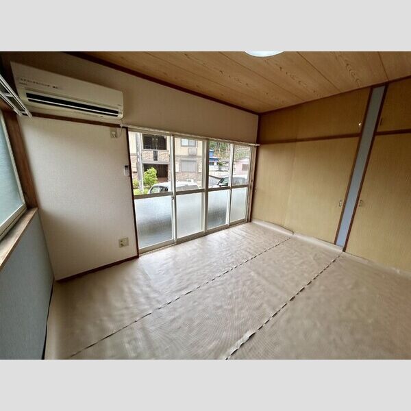 オークス小林103号室 和室