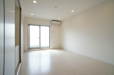 リブリ・ルポン リビング