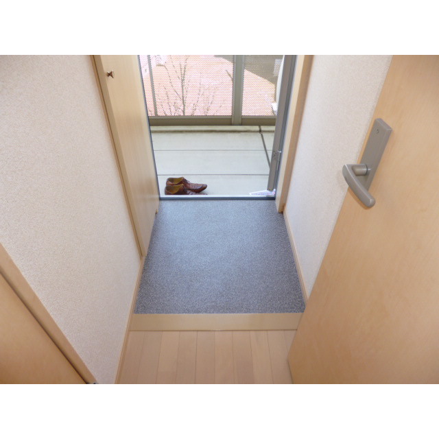 アムール DU MONDEⅠ204号室 玄関