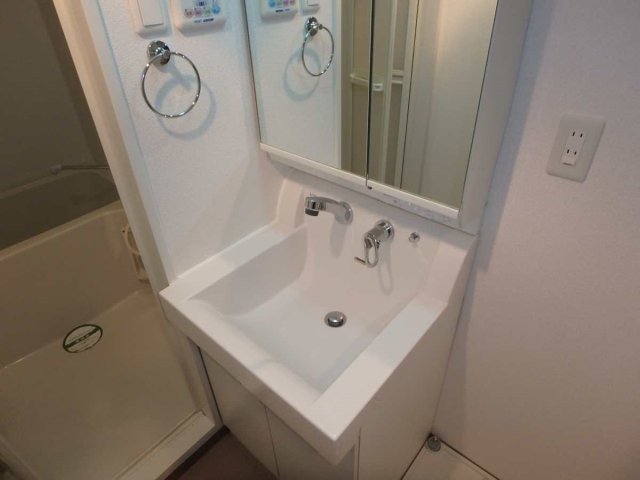 ラ・シード横浜藤が丘3階 洗面