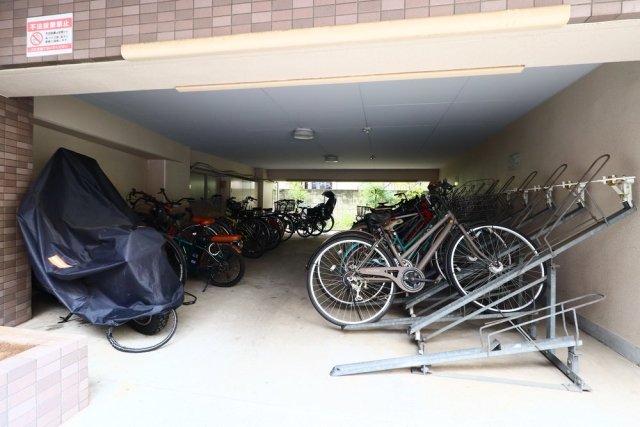 Ｓ・フラット吉祥寺3階 駐輪場