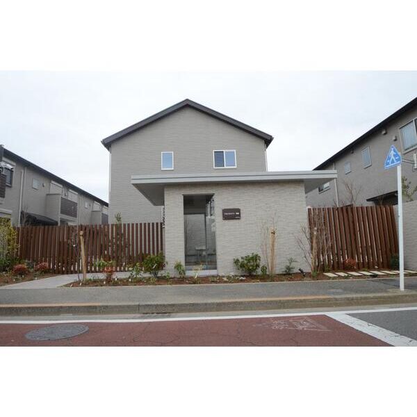 フォレストメゾン聖蹟B104号室 外観