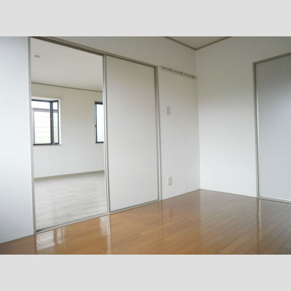 アピエ　壱番館/弐番館弐番館205号室 洋室