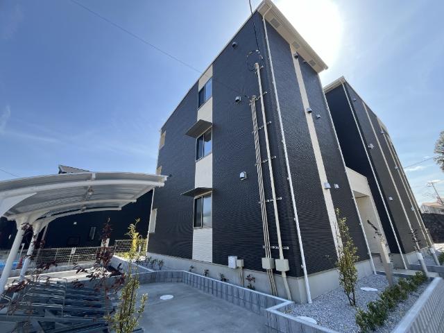 サン　フォレストⅤ 外観写真（昼）