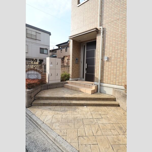 パシ・アージュパルコ302号室 エントランス