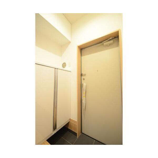 イーストフォレスト 玄関