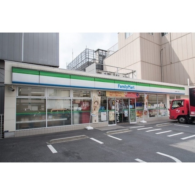 KTPビル コンビニ「ファミリーマート品川平塚1丁目店まで176m」ファミリーマート品川平塚一丁目店