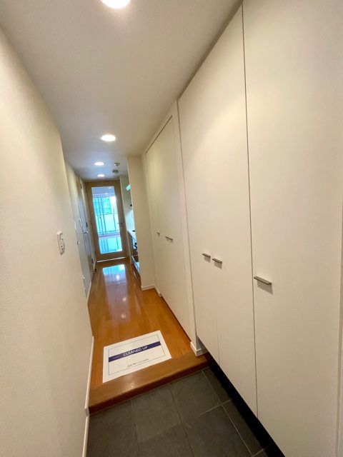 レジディア水道橋 玄関