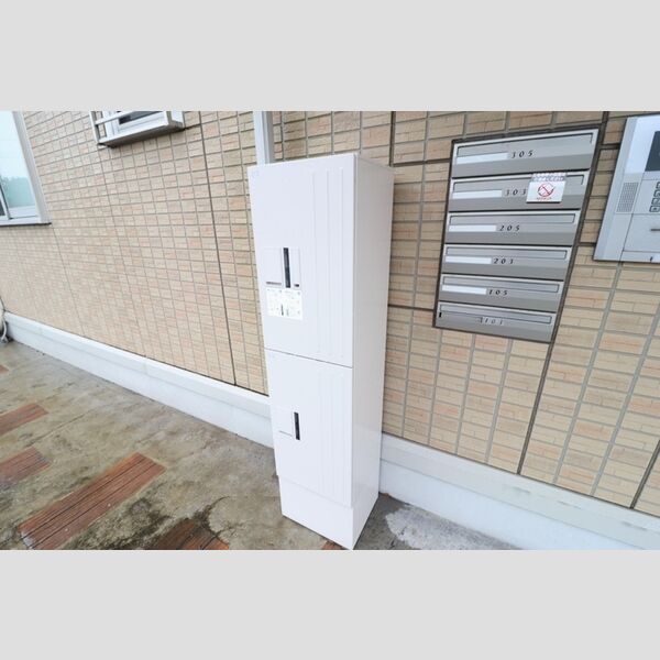 ゼルコバリーフ 宅配ボックス