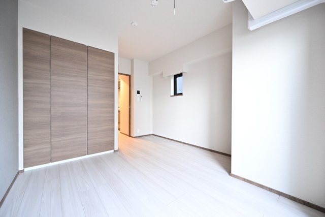 ＧＲＡＮＳＩＴＥ　ＮＡＫＡＭＥＧＵＲＯ8階 部屋その他