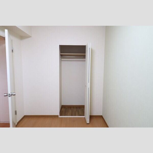 ユイト・SVP302号室 クローゼット