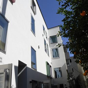 桜上水アパートメント1階 エントランス