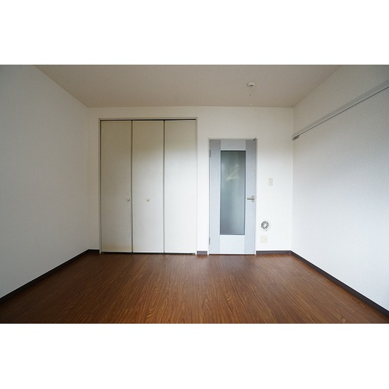 Ｙ’Ｓ　ＨＯＵＳＥ0102号室 居室