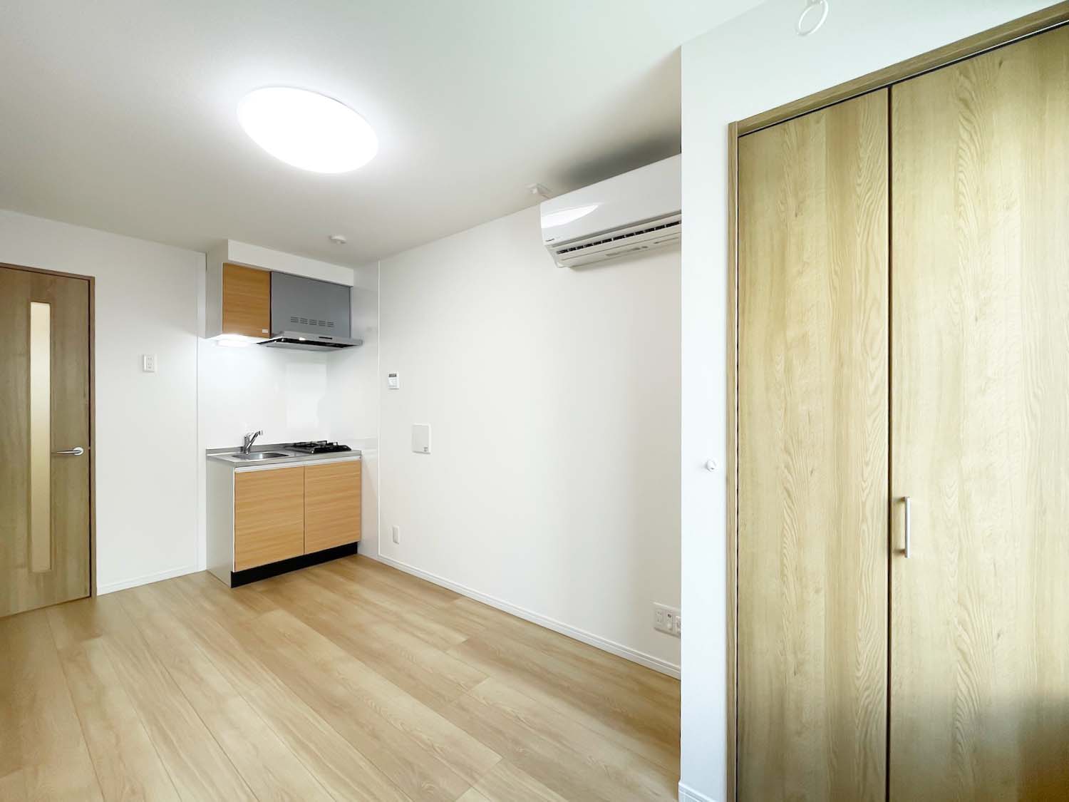 CASA　SERENA103号室 リビング