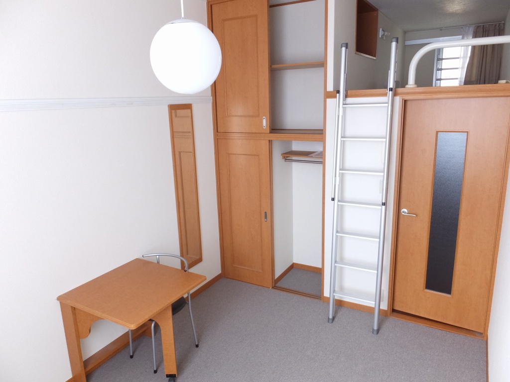 レオパレスエスペラール201号室 リビング