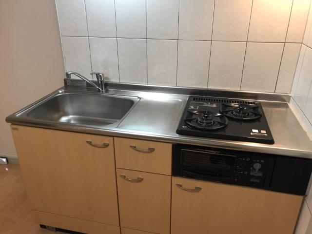 メイプルコート仲道102号室 キッチン（２口・グリル）
