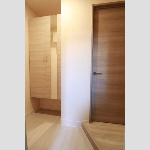 シェーンブルーメ横浜102号室 玄関