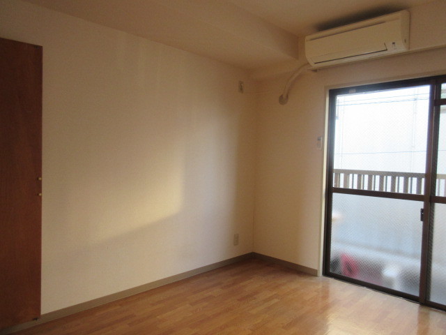 ＡＬＥＧＲＩＡ府中 リビング