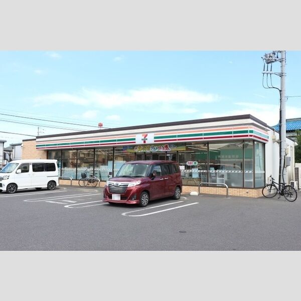 ラポール101号室 セブンイレブン柏豊住3丁目店　198m