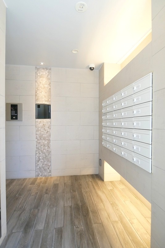 VERXEED横濱WEST1階 外観