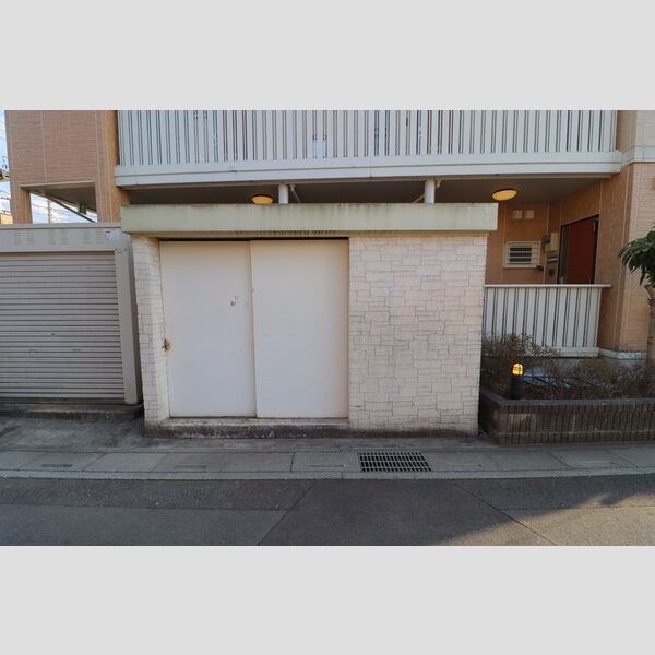 ラフィナート　Ⅲ ゴミ収集庫