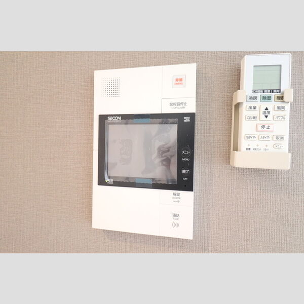 クラヴィーア草加205号室 モニター付きインターホン