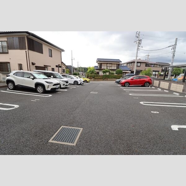 ベラヴィスタ蘇我106号室 駐車場