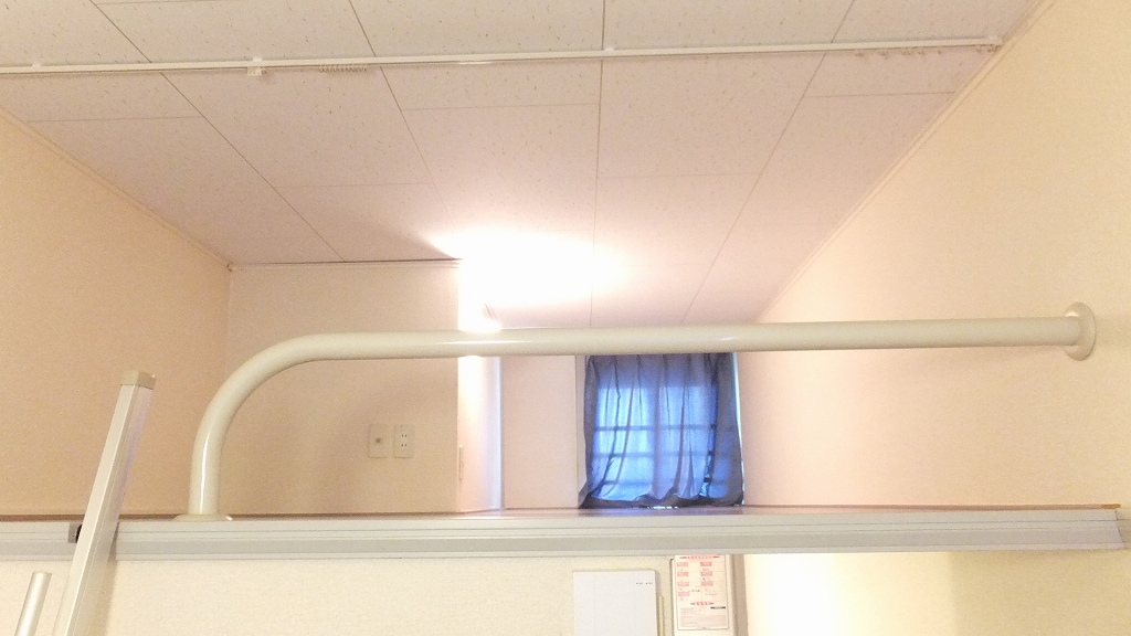 レオパレスグランシャリオ203号室 ロフトスペース