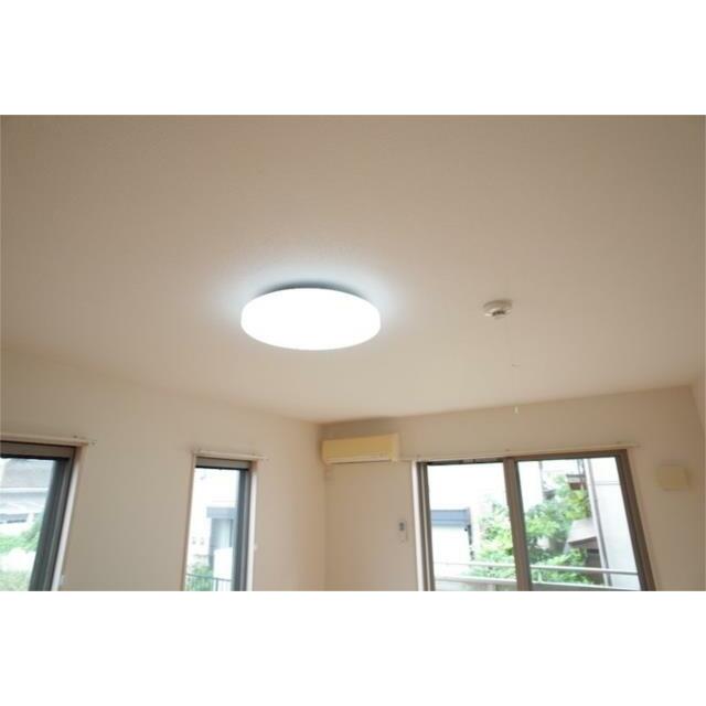 コンコード 内観