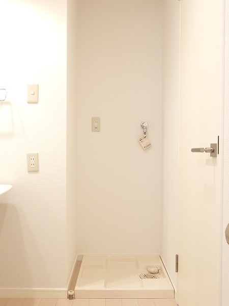 プライムアーバン初台 洗濯機置き場　※参考写真