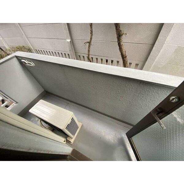 メゾン・ド・アンビアンス0102号室 同建物別部屋の参考画像