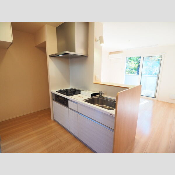 アトリオみなみだいらⅤ 対面キッチン(3口コンロ)