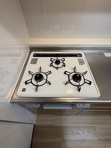 ライオンズステーションプラザ西船橋 3口ガスコンロ・グリル　※2025年10月撮影