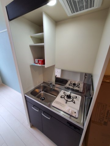 ラヴィ新小岩0101号室 キッチン