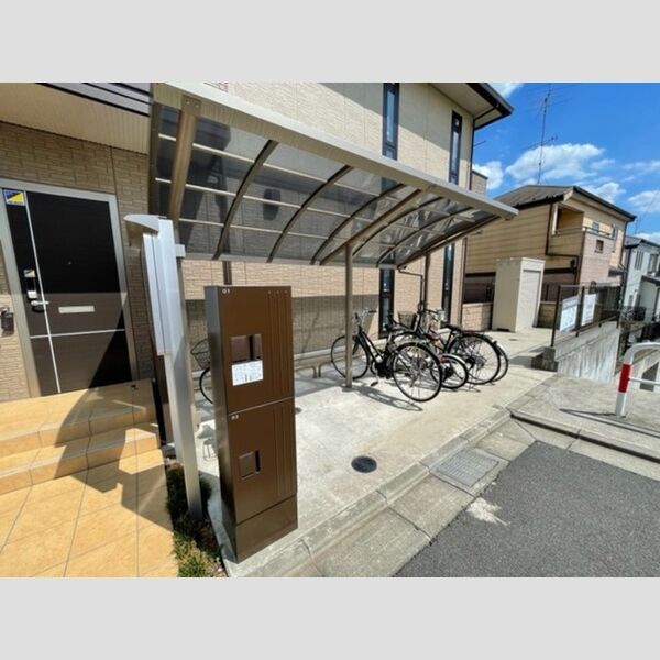 シャインアイリス　Ⅲ202号室 宅配ボックス