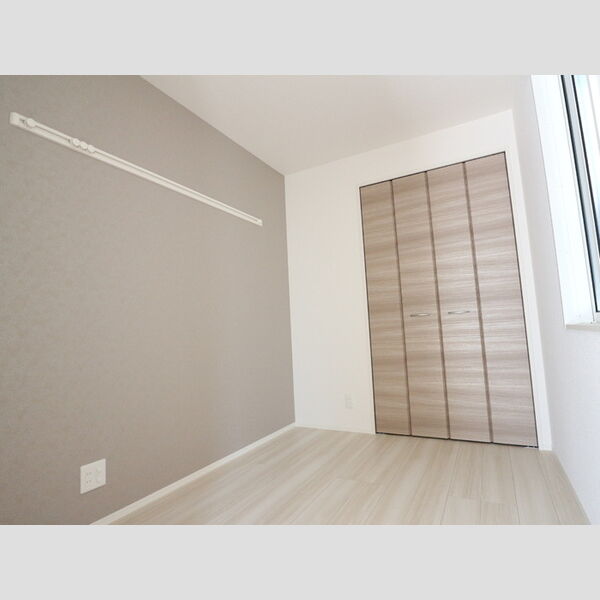 ロゼ　清新102号室 洋室