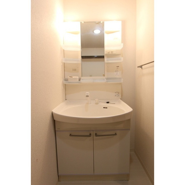 ウィスタリア202号室 内観