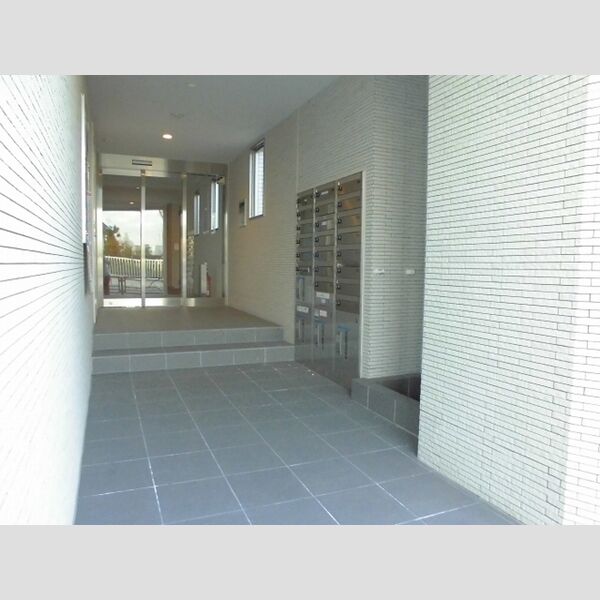 オーチャードK205号室 エントランス