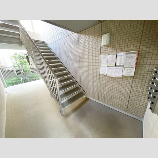 パル エリオット ロビー