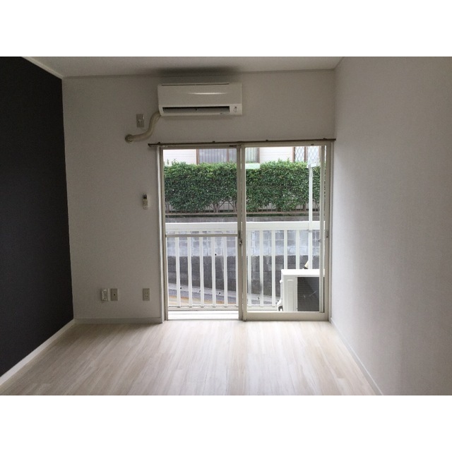 コーポラスフジ リビング