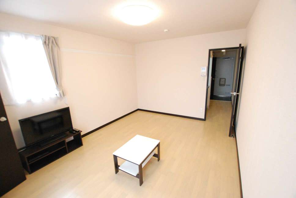 レオネクストライフ高坂 同タイプ写真の為、現状優先