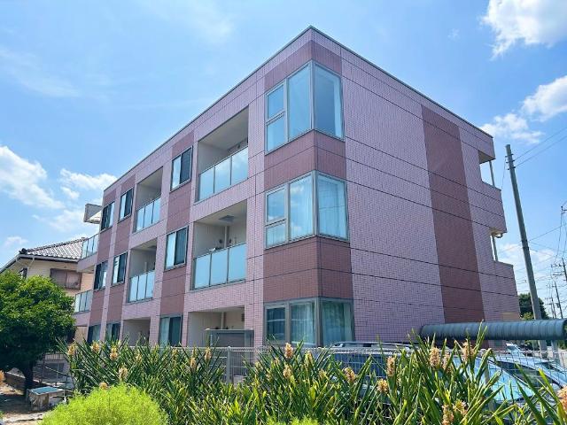 リヴァージュ登戸 外観写真（昼）